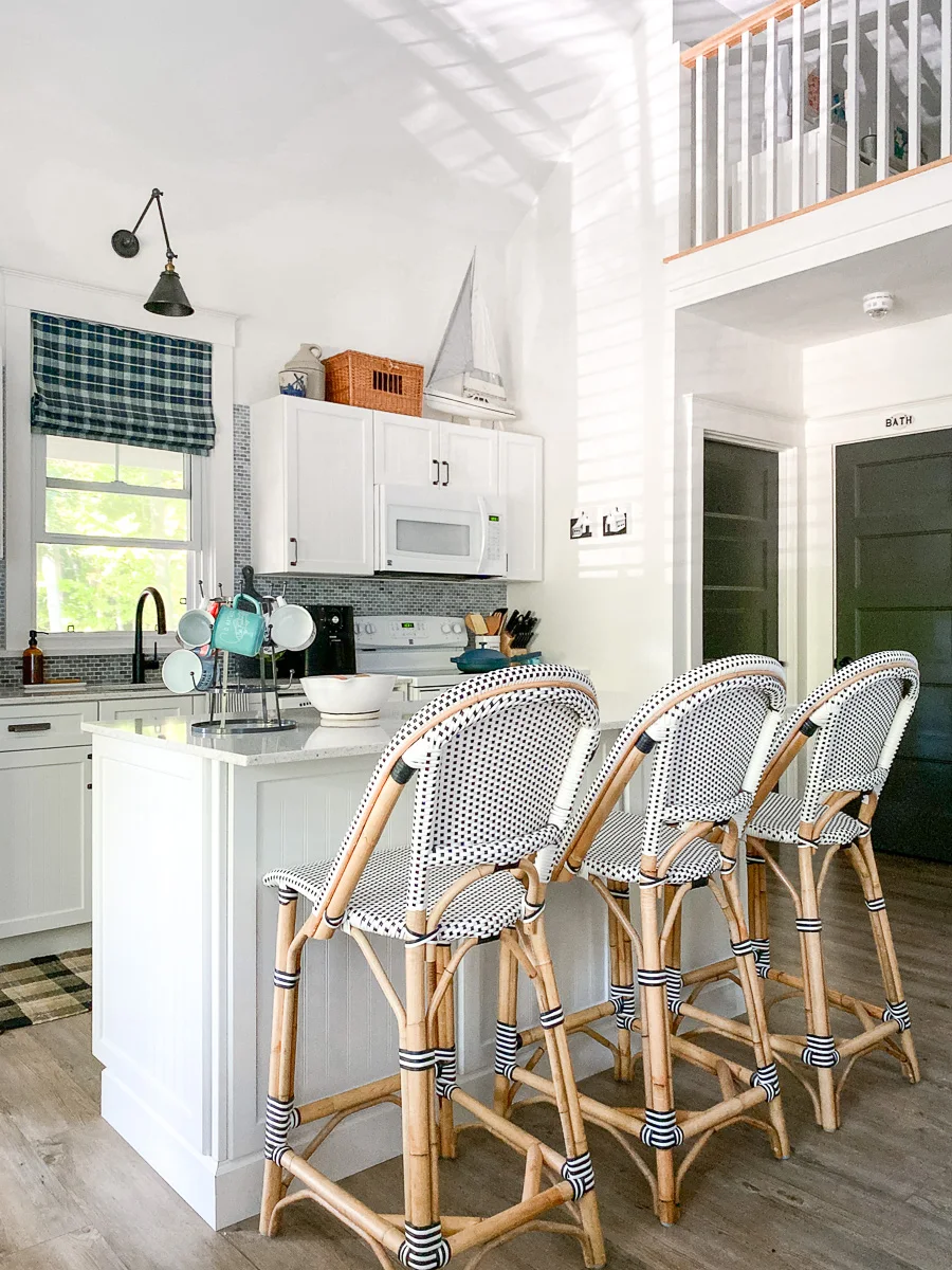 open concept kitchen, cottage kitchen decor