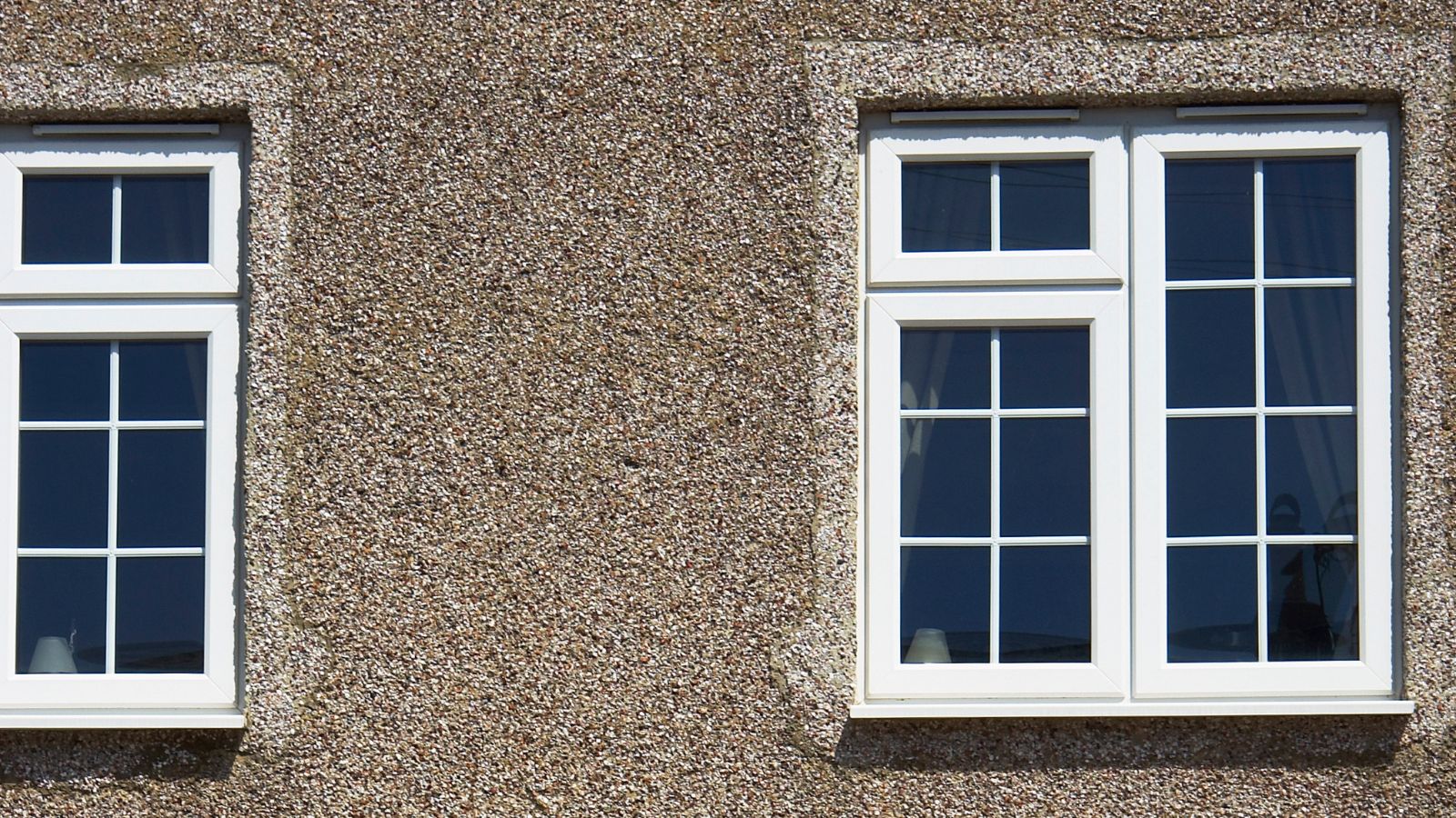 How to remove pebbledash without damaging your home