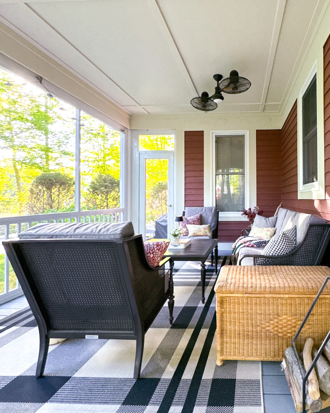 outdoor living room, screened porch furniture, cozy screened porch decor