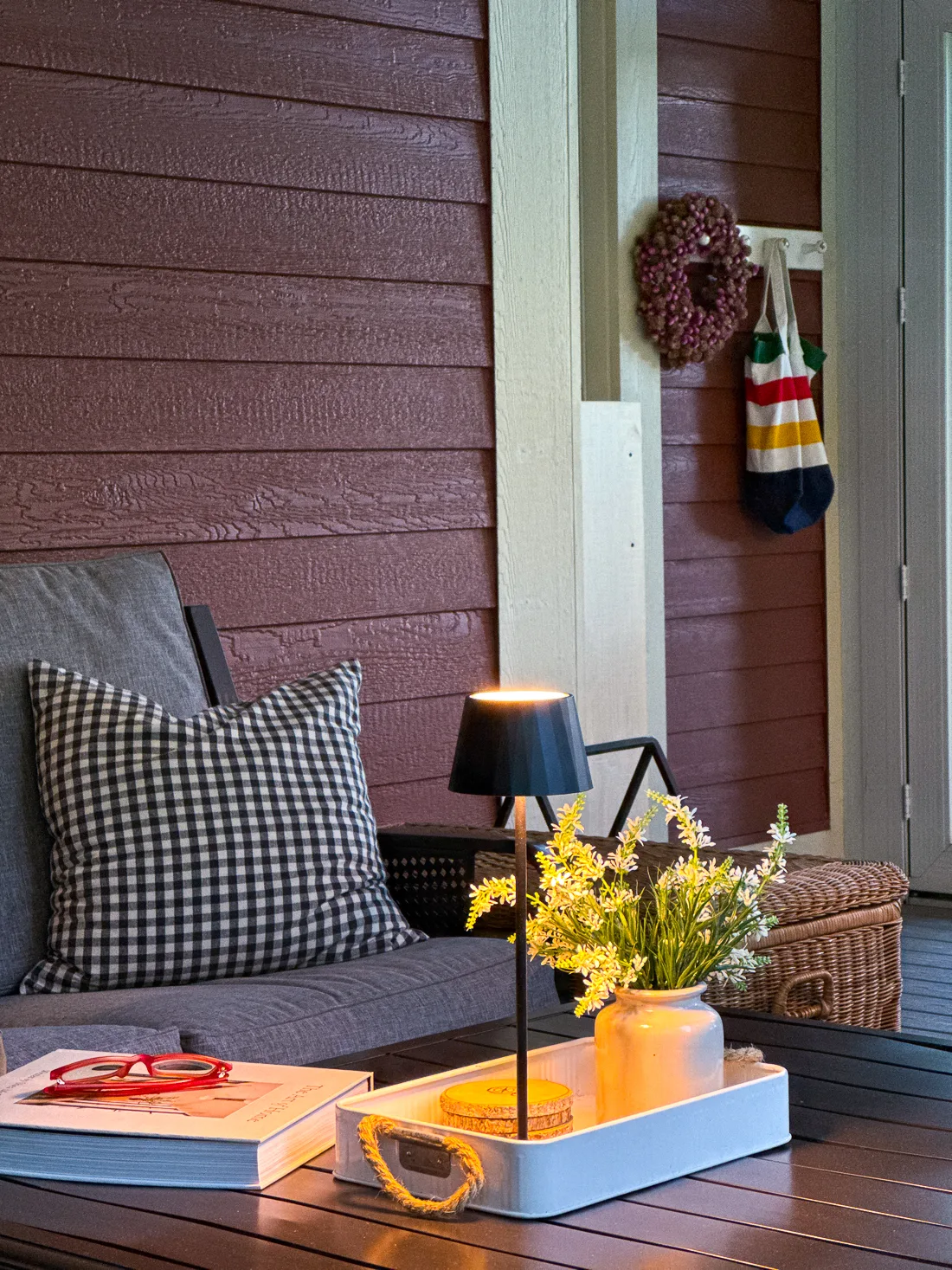 outdoor living room, screened porch furniture, cozy screened porch decor