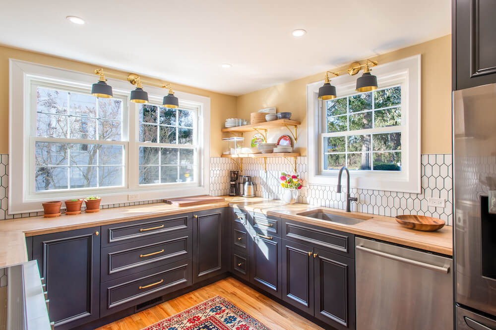 Popular Kitchen Countertops 2025: Stone, Quartz & More