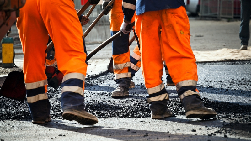 road worker abuse - Road maintenance workers