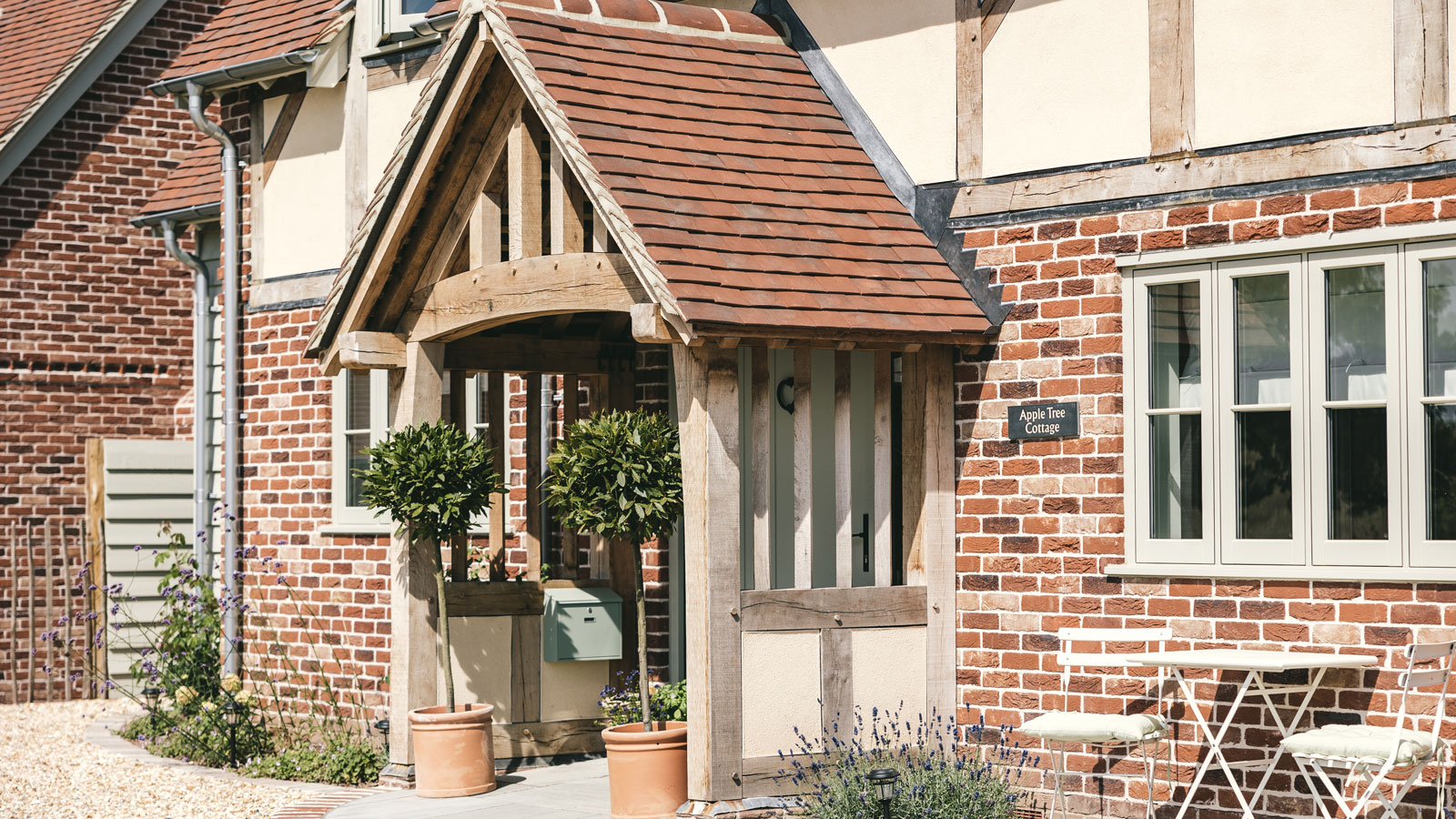 Enclosed vs open porch: Which is best where?