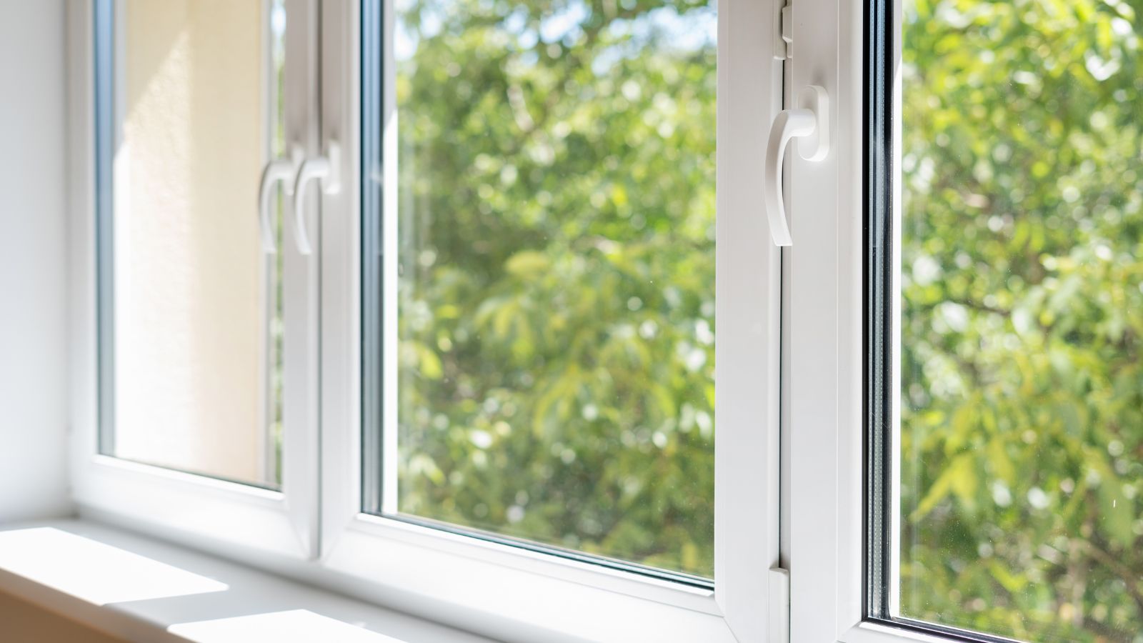Acoustic glazing vs triple glazing: Side by side comparison