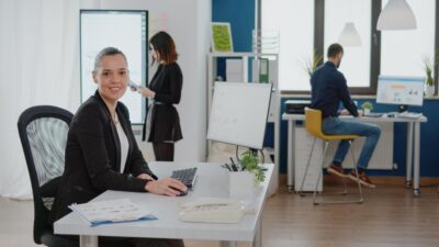 How Ergonomic Consultants Boost Comfort and Efficiency