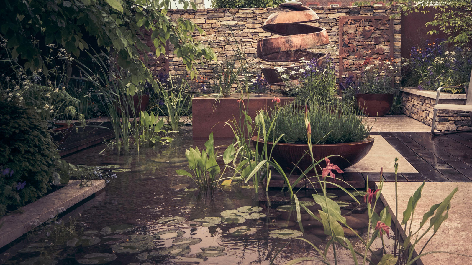 8 garden pond ideas for spaces big and small
