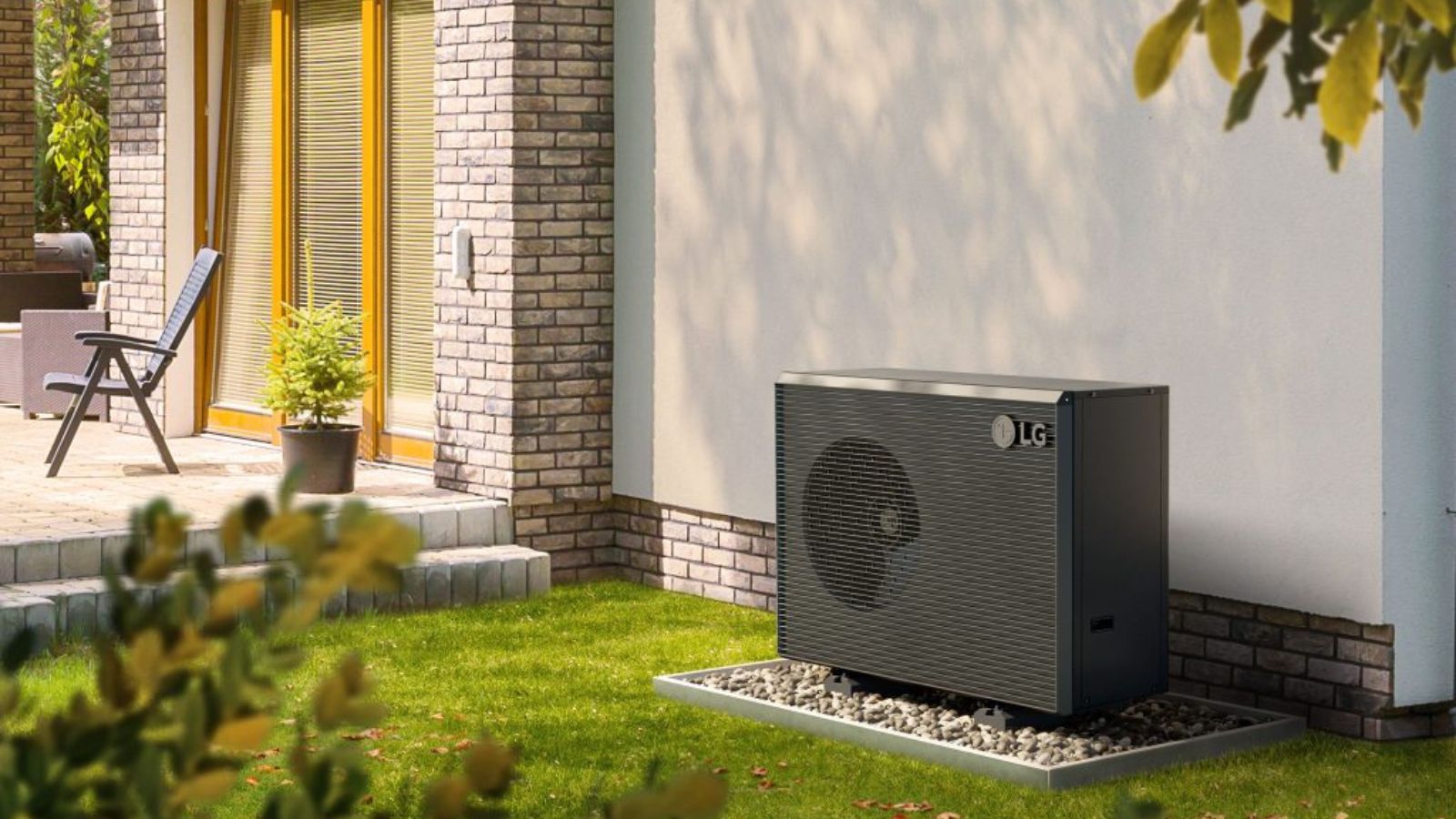 Can you cover a heat pump? Experts reveal how to do it right