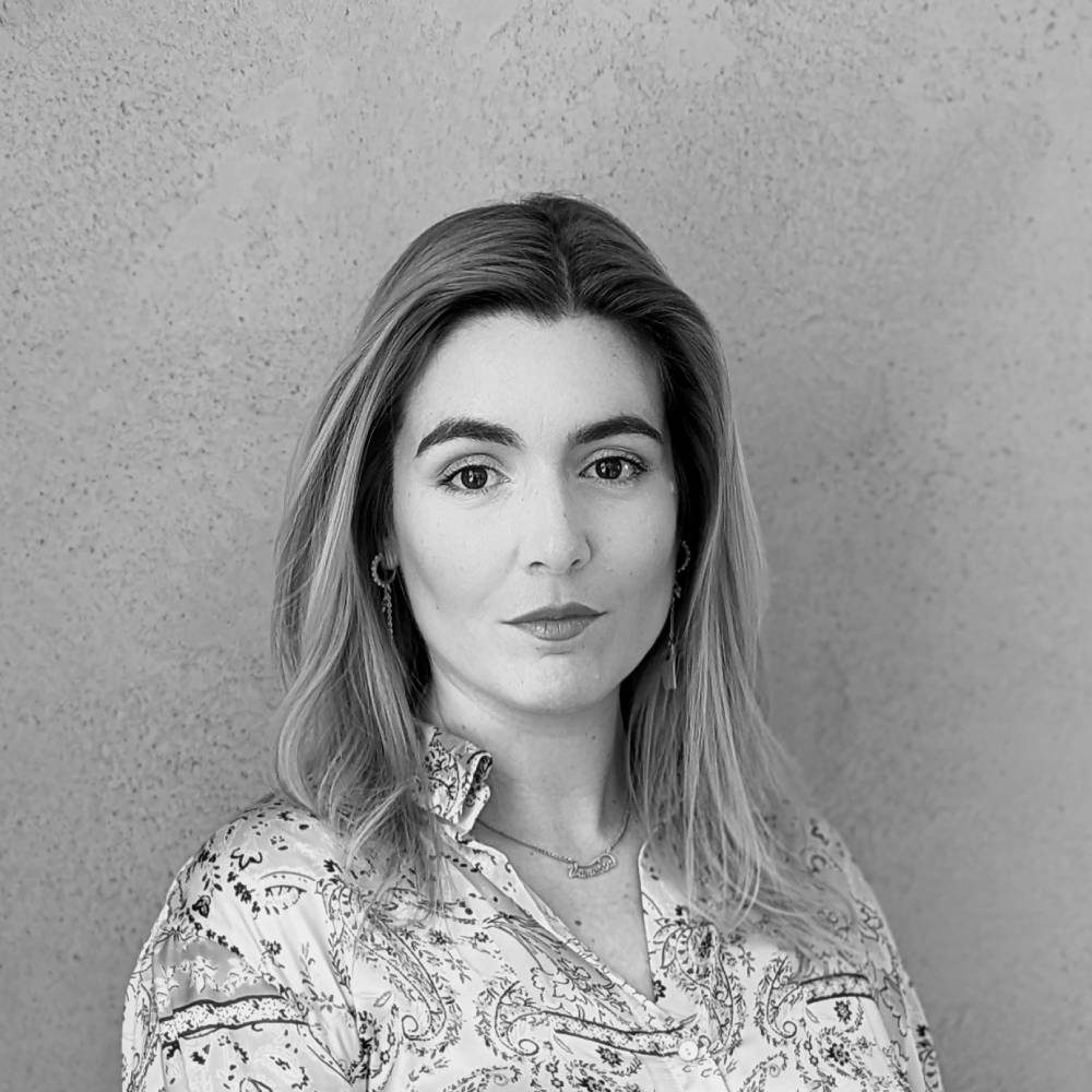 headshot of vanessa macedo