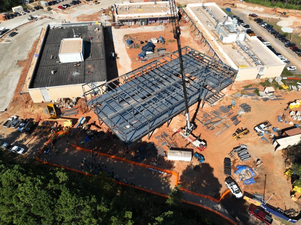Skanska Tops Out at NCDEQ’s Reedy Creek Laboratory in Raleigh