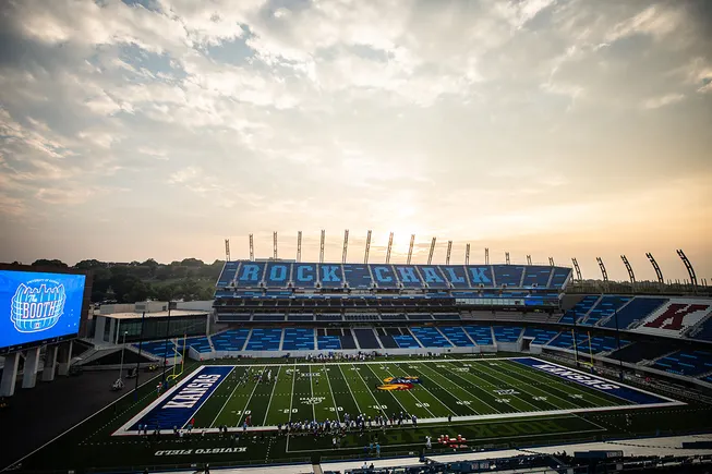 Turner completes $400M Kansas football stadium