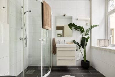 What Are the Early Warning Signs of Blocked Drains?