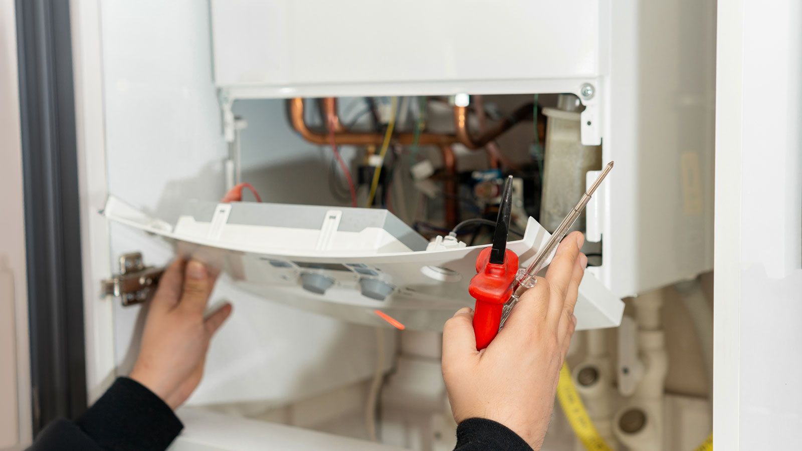 What is the correct combi boiler pressure?