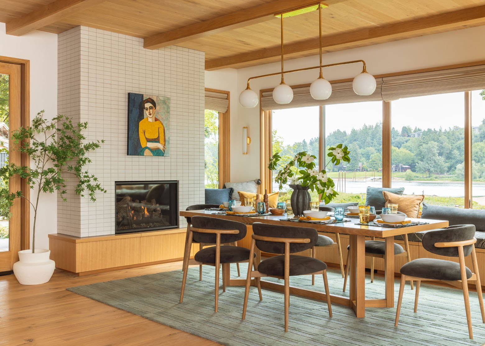 The River House’s Cozy But Modern Dining Room Reveal!