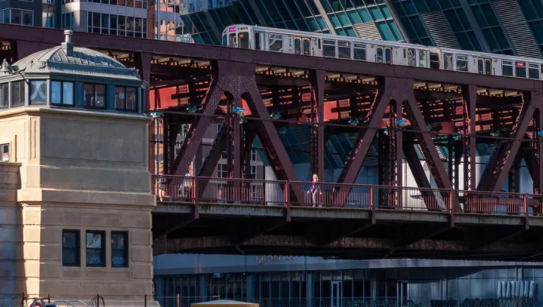 Granite starts $138M rehab on historic Chicago bridge