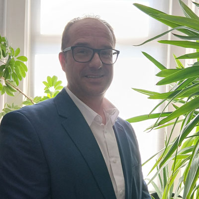 picture of windows blinds expert Simon Browne