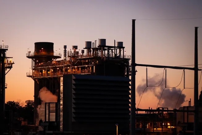 What the last gas boom (and bust) says about today’s rush to build