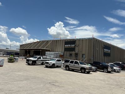 Roof Hugger Keeps Businesses Open During Re-Roofing