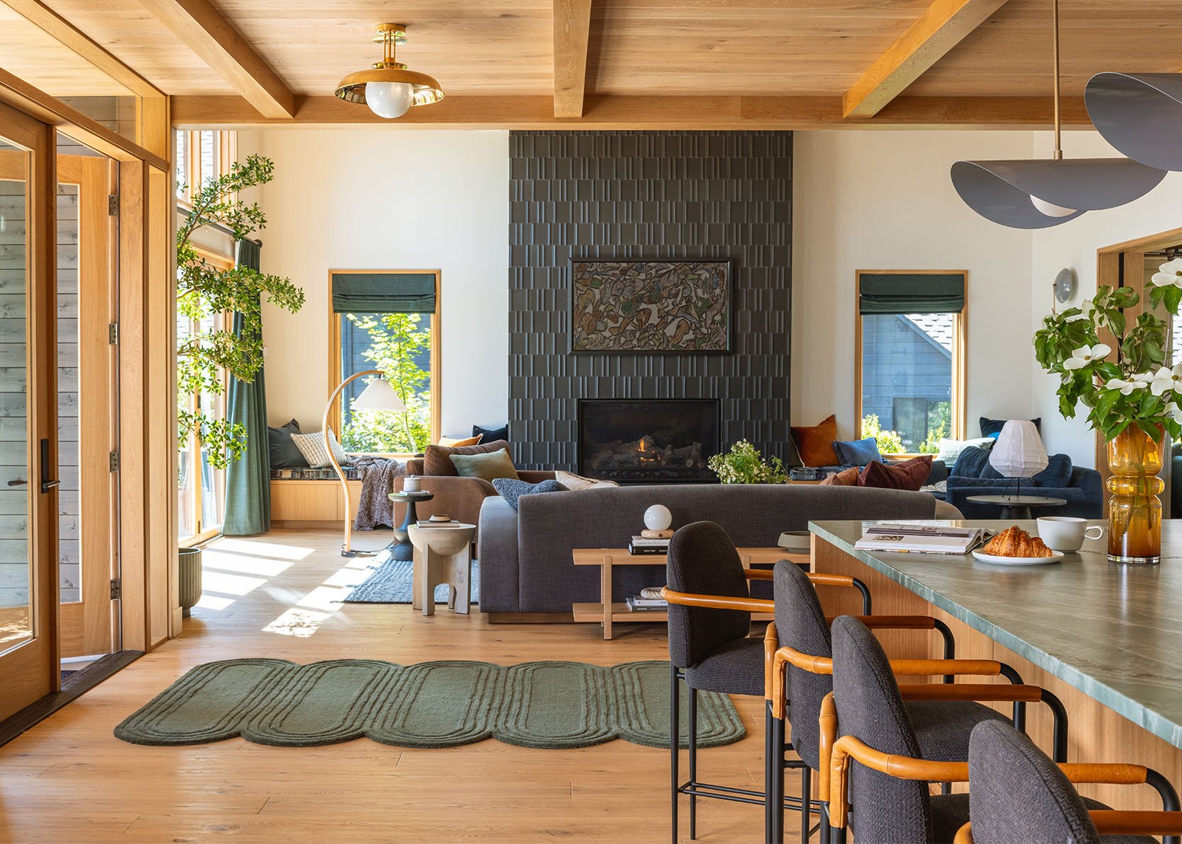 The Link Up: Em’s Non Tech, Tech Gifts For Kids, Mal’s Cute (& On Sale) Jacket, And An Easy Snack Planning Hack