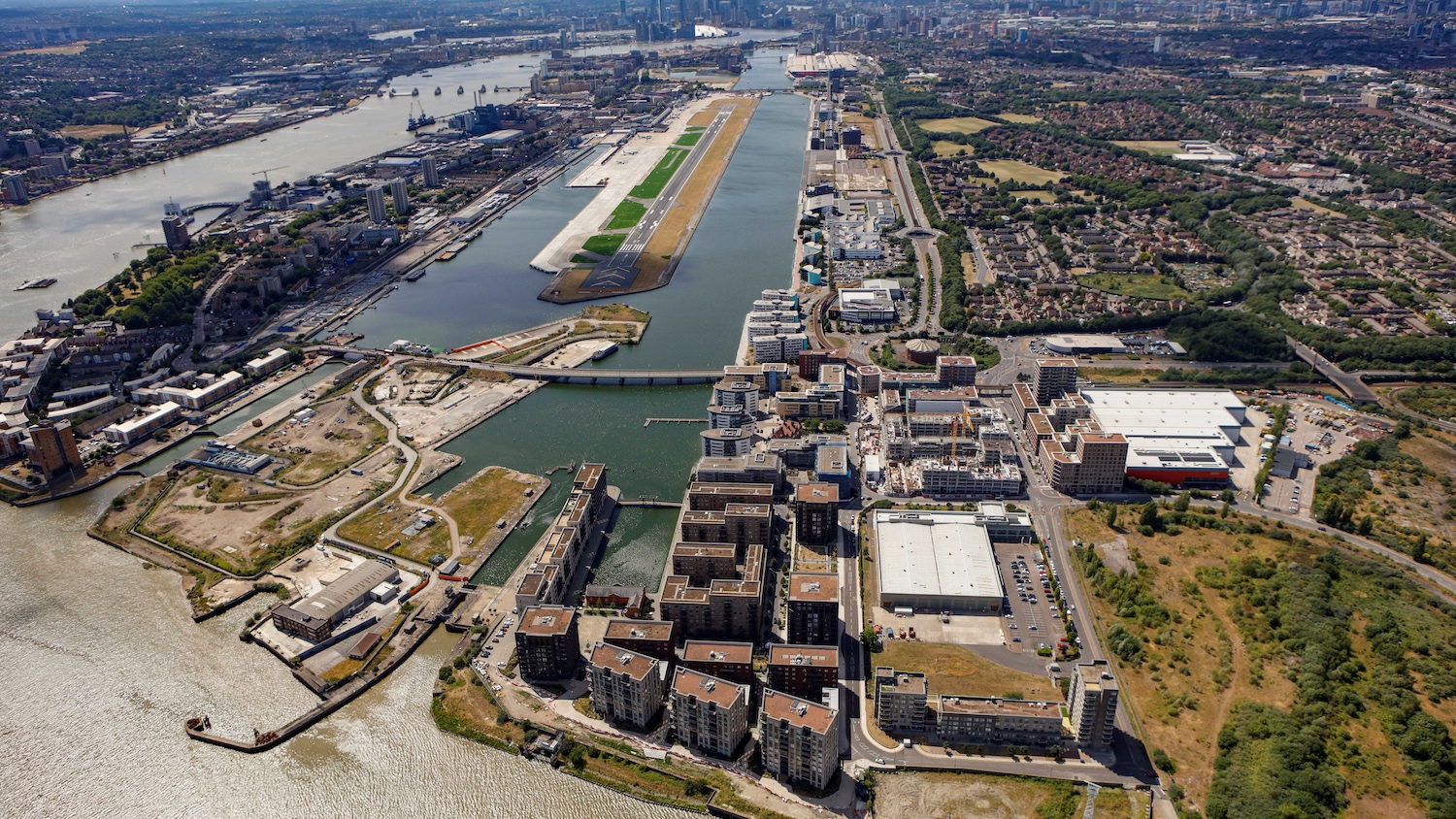 Iconic London markets poised for Royal Docks relocation 