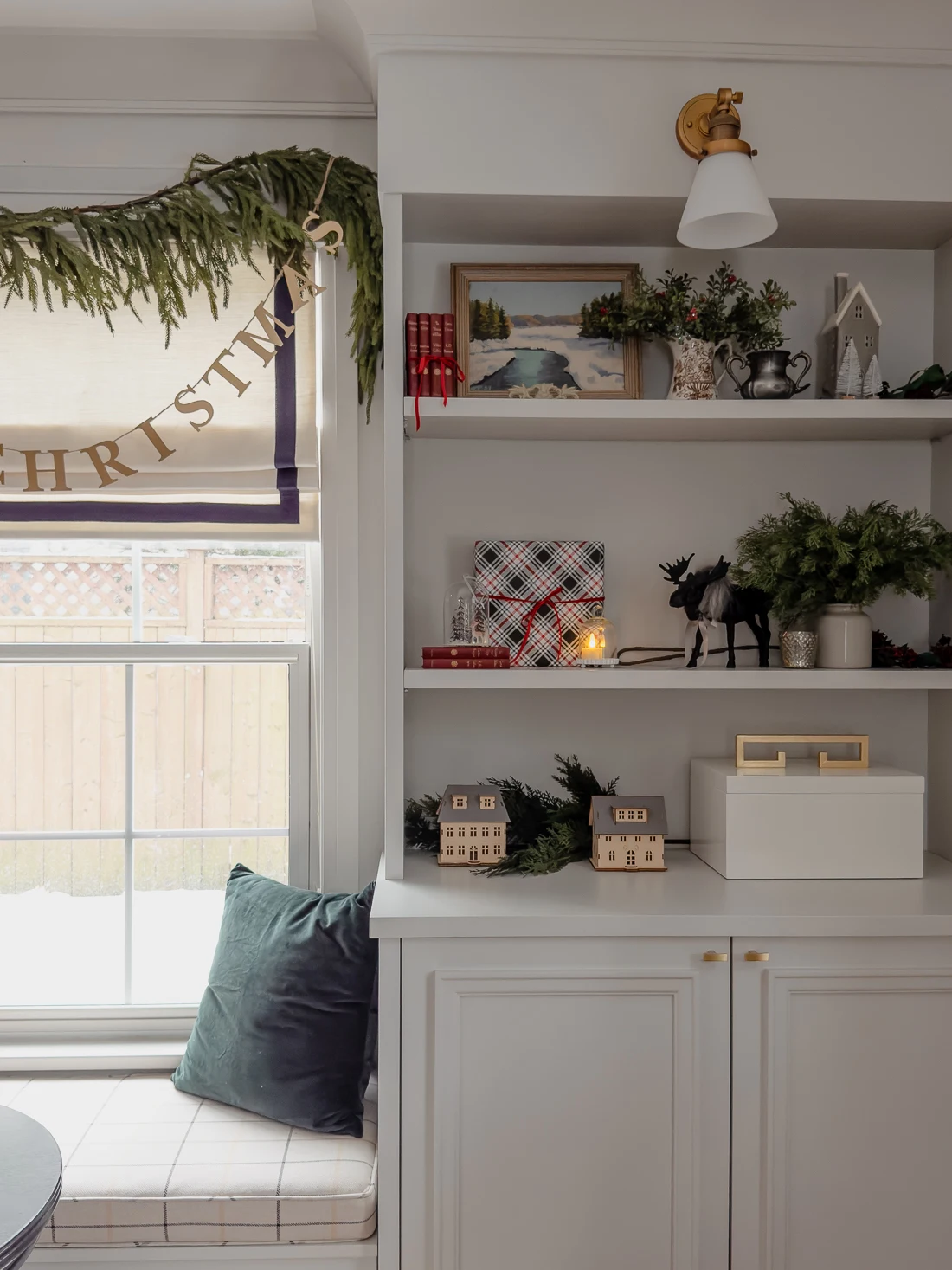 traditional red and green christmas decor, classic christmas living room decorations, cozy living room for the holidays classic traditional living room, matching bookcases, red and green decorations