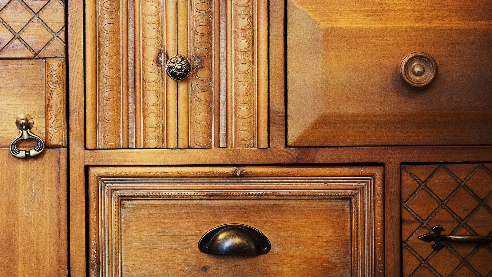 How to choose handles for kitchen cabinets