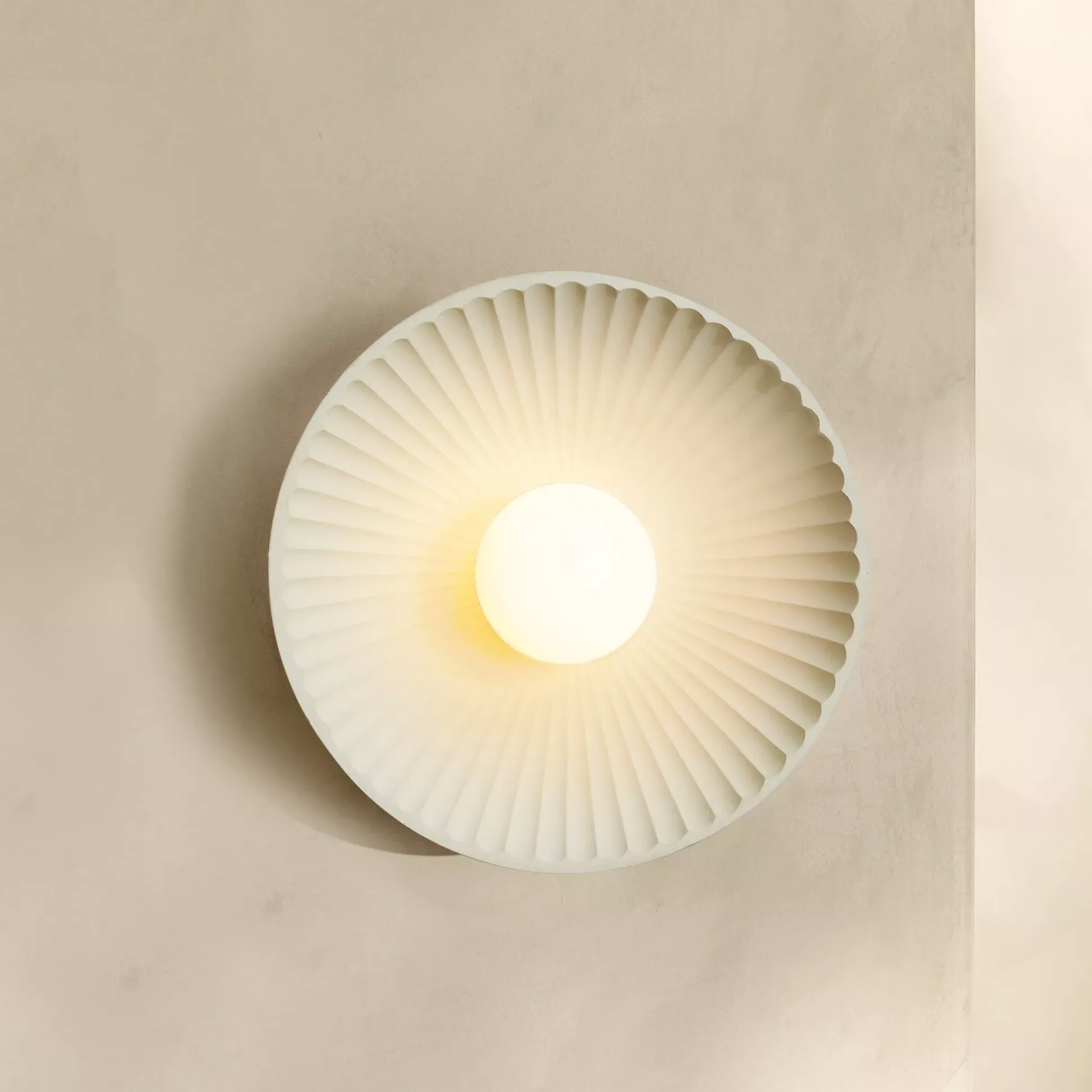 Made Eliya Wall Light, White